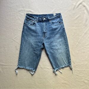 Lucky Brand  Women's Size 8/29 Bermuda Denim Shorts Raw Hem Stretch